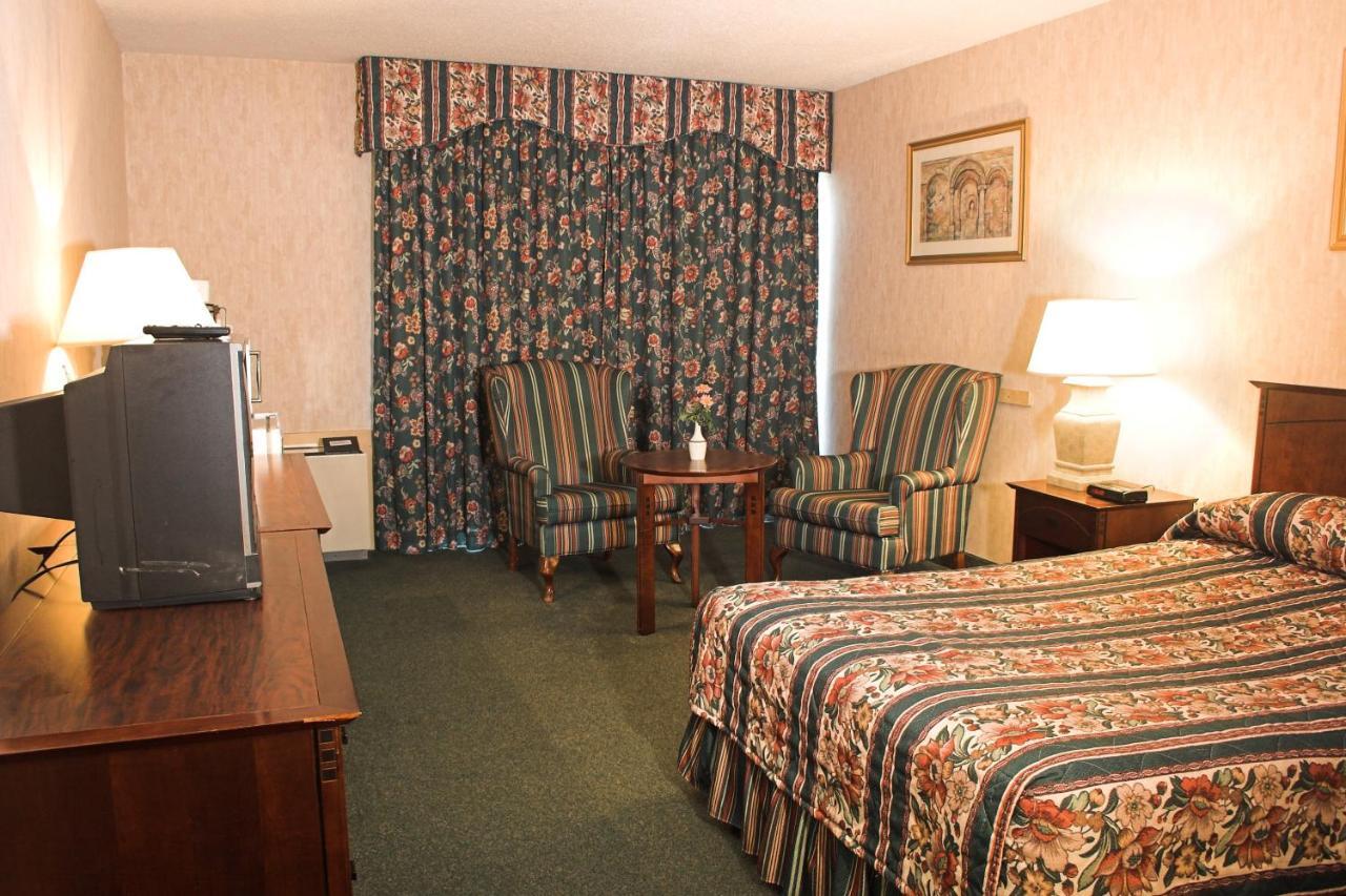 Toronto East Inn Exterior photo